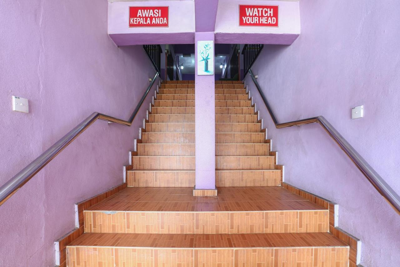 Oyo 89892 Hotel Jeli Inn Екстериор снимка