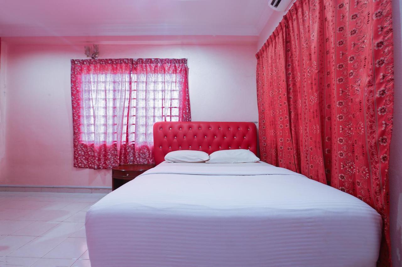 Oyo 89892 Hotel Jeli Inn Екстериор снимка