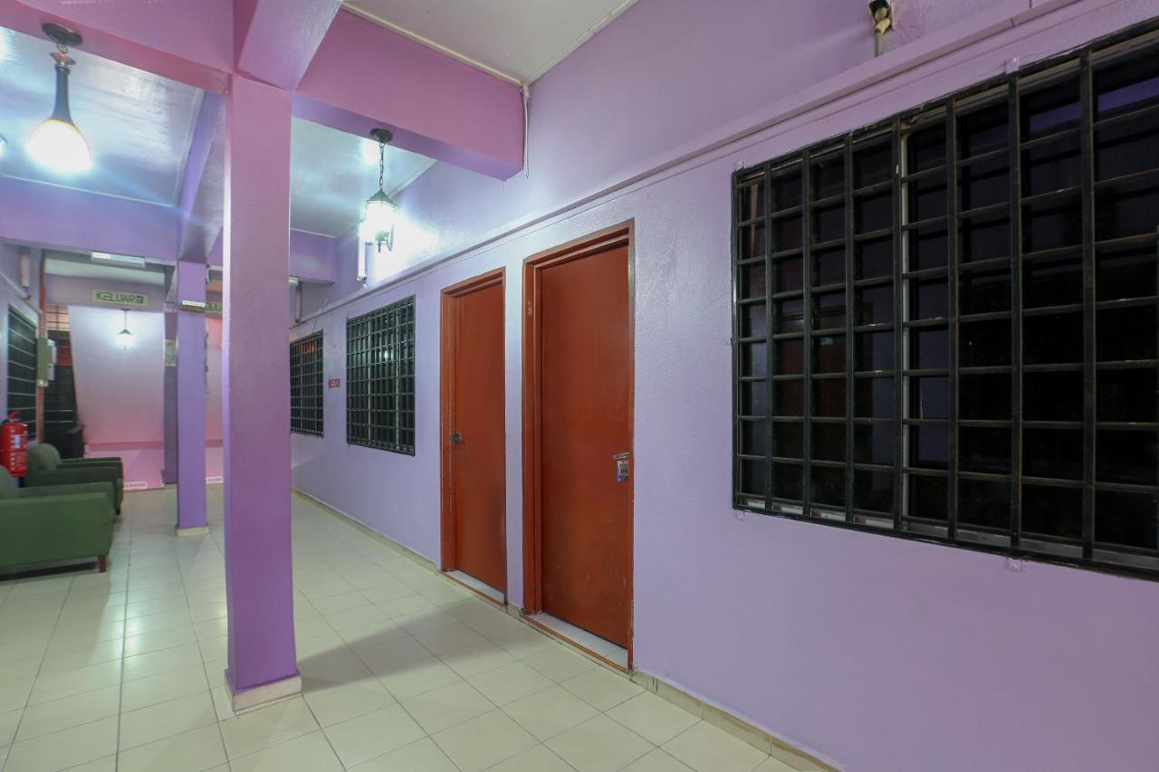 Oyo 89892 Hotel Jeli Inn Екстериор снимка
