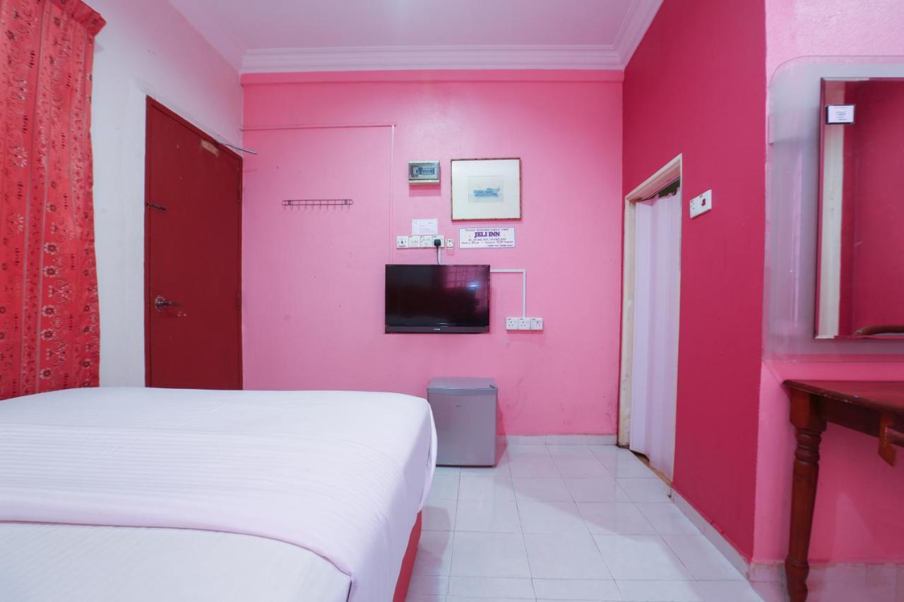 Oyo 89892 Hotel Jeli Inn Екстериор снимка