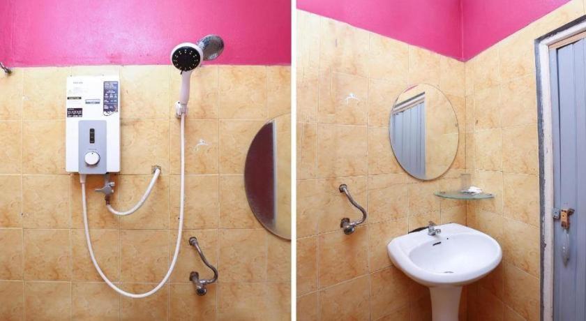 Oyo 89892 Hotel Jeli Inn Екстериор снимка